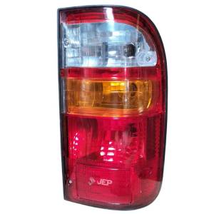 Faro Posterior Toyota Hilux...