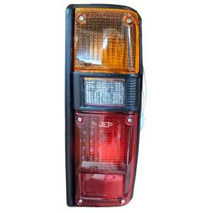 Faro Posterior Toyota Hilux...