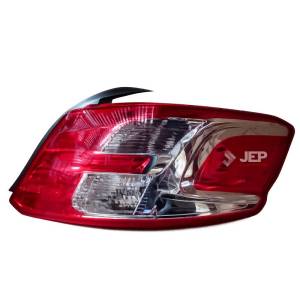 Faro Posterior Peugeot 301...